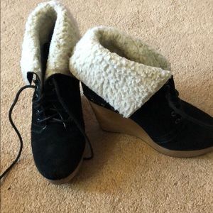 Wedge winter shoes with fleece